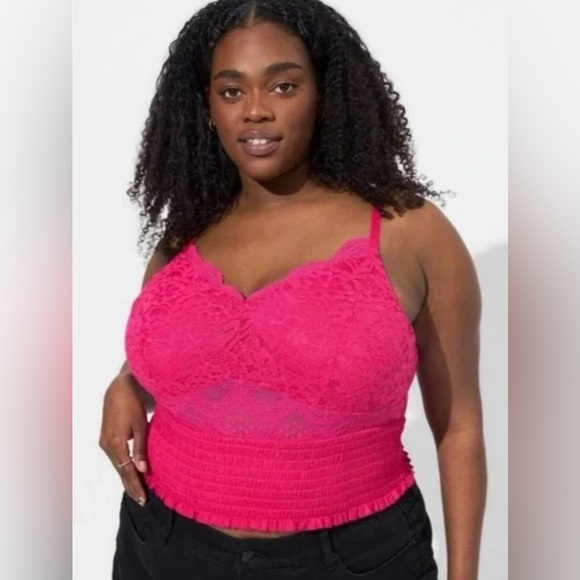 Torrid Plus Size Hot Pink Lace Smocked Crop Top NWT Size 2 - Picture 2 of 7